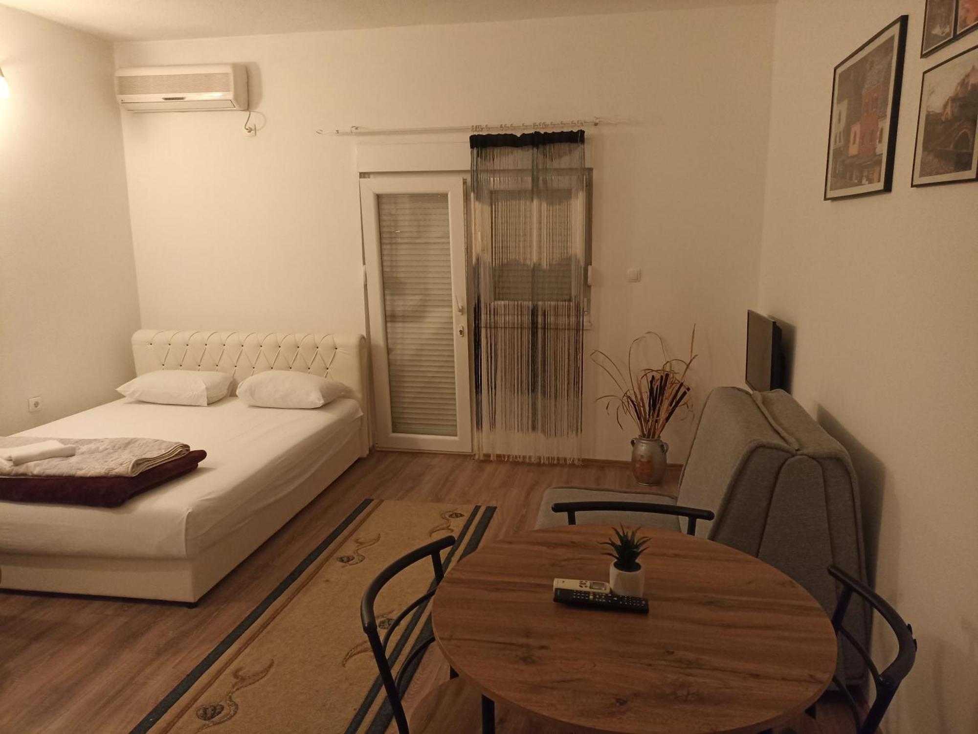 Apartments Aldi Мостар Экстерьер фото